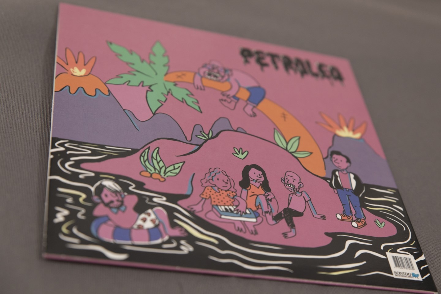 petroleo | prensado vinilo | wolfpack iberia